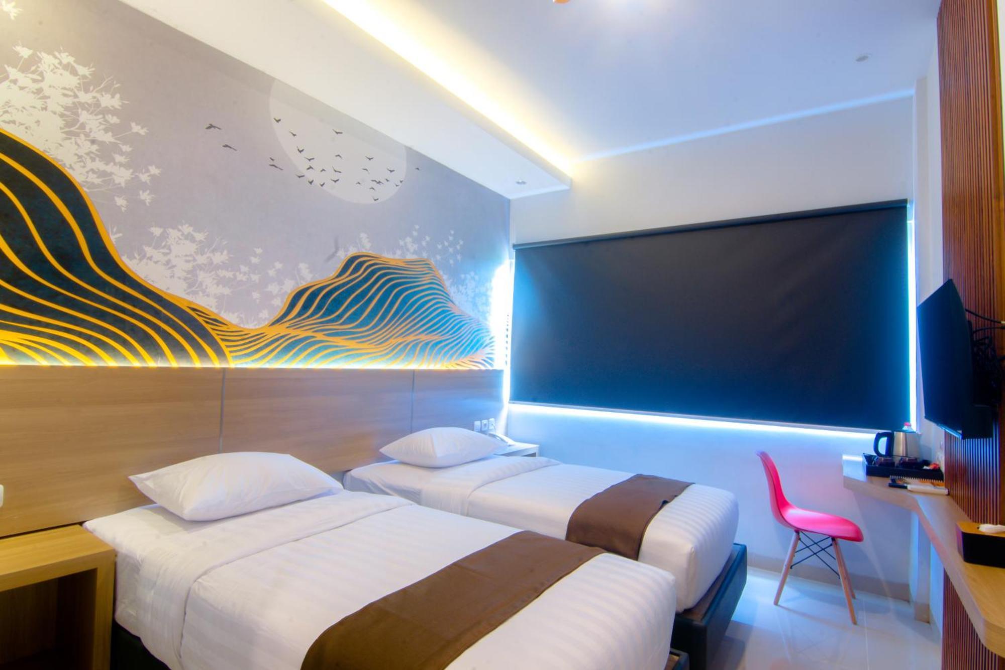 Front One Hotel Purwodadi Purwodadi  Zewnętrze zdjęcie